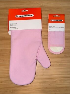 Chiffon Pink Le Creuset Oven Mitt Pot Holder Sleeve Handle Glove Bundle 2 NWT